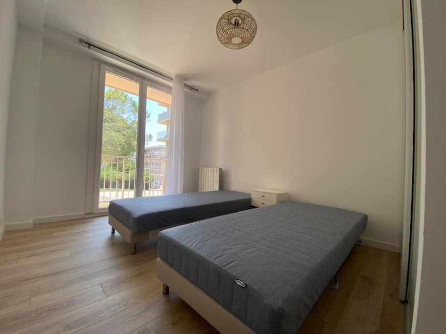 Grand T2 53M2, Proche Plages Et Port , Parking . Appartement La Ciotat Buitenkant foto