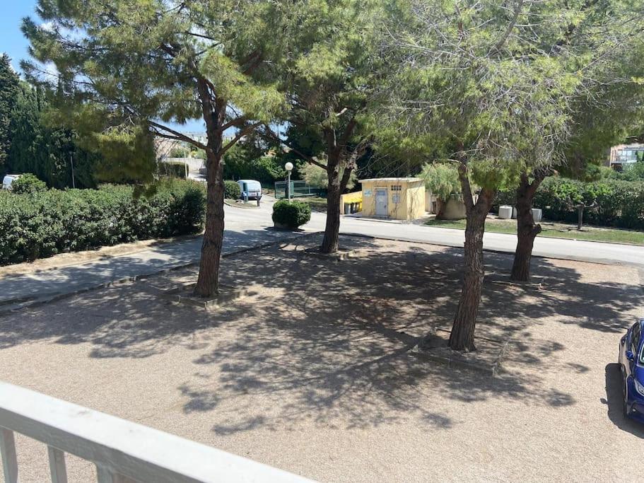 Grand T2 53M2, Proche Plages Et Port , Parking . Appartement La Ciotat Buitenkant foto